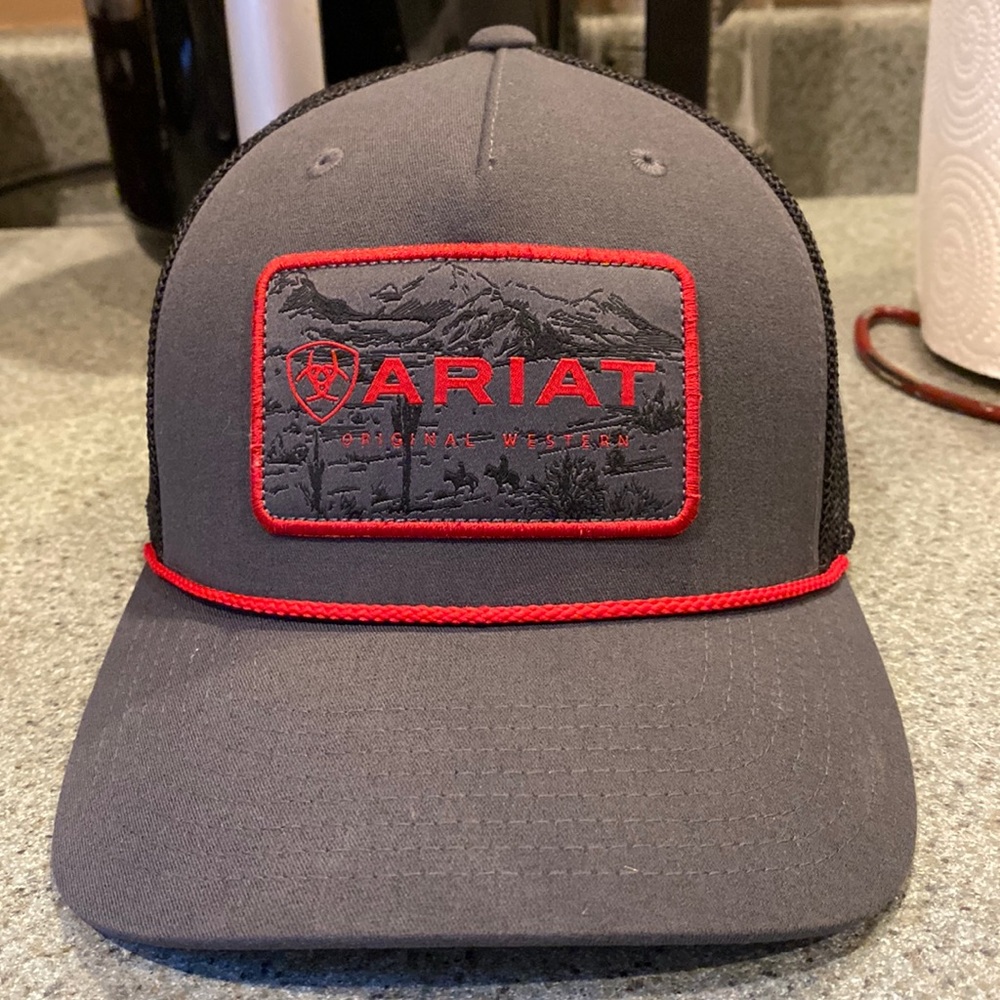 Ariat adjustable snapback hat